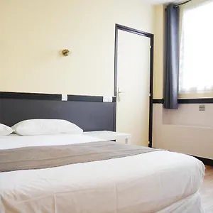 Des Bains A 10 Min De Paris Hotel
